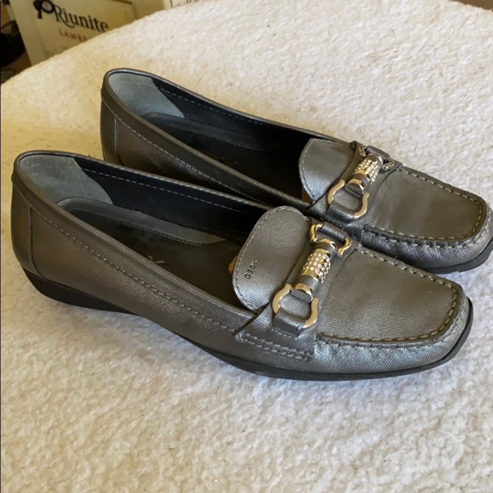 Geox gunmetal loafer